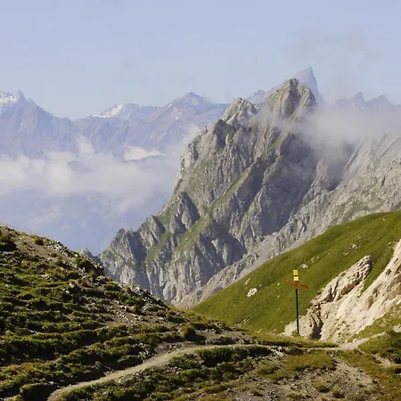 Apartment Neves 150 By Interhome Val Thorens